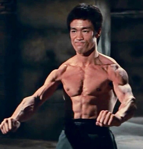 Bruce Lee Abs
